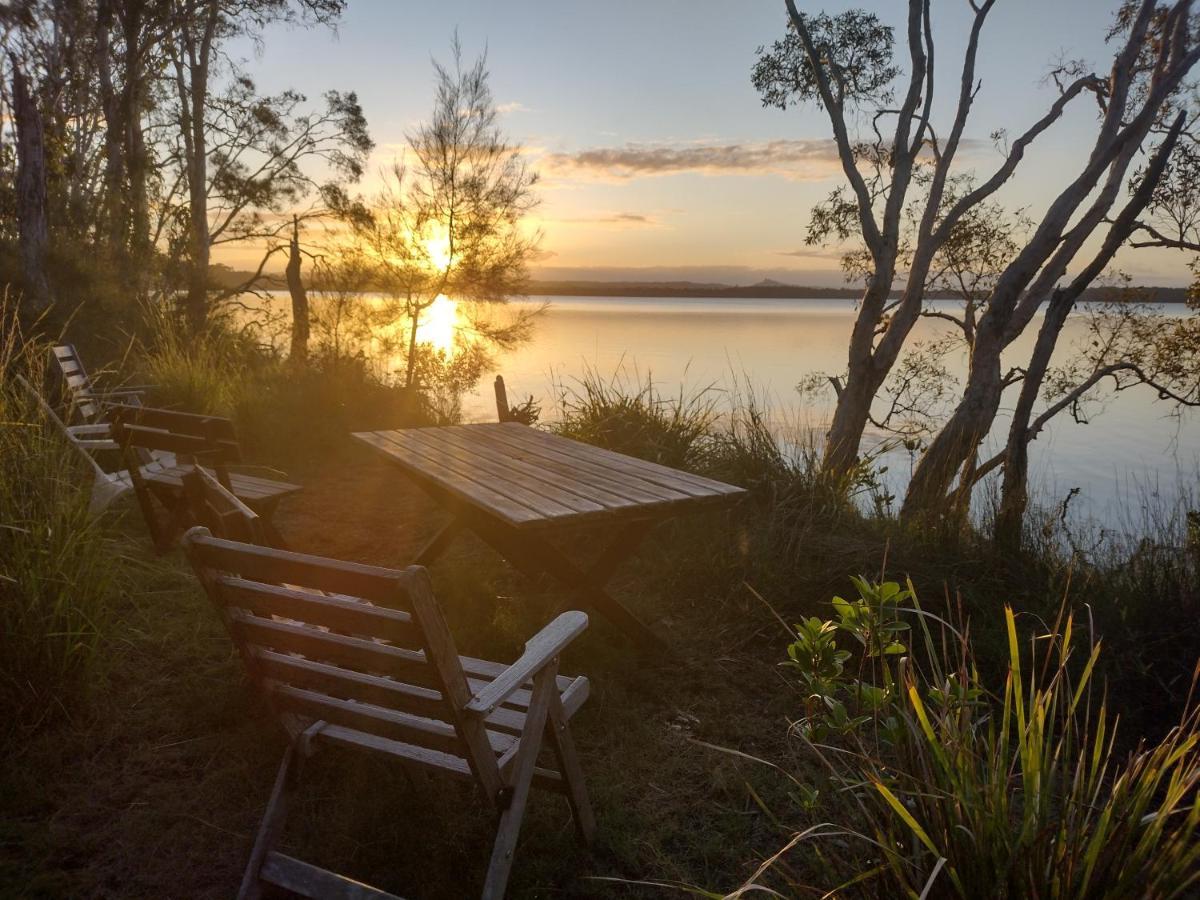 Lake Weyba Noosa Lodge & Kangaroos Перегиан-Бич Экстерьер фото